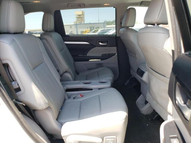 Photo 11 from auction – 2016 TOYOTA HIGHLANDER with VIN 5TDKKRFH2GS163874
