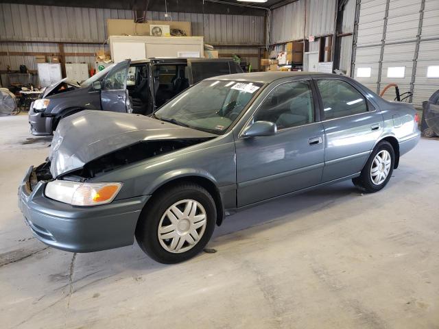 TOYOTA CAMRY CE 2000 with VIN JT2BG22K7Y0439506 - Photo from auction