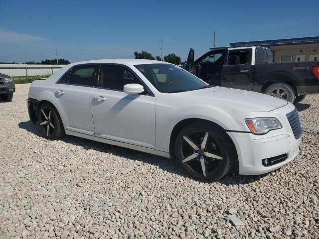 Photo 4 from auction – 2013 CHRYSLER 300 with VIN 2C3CCAAG7DH698926