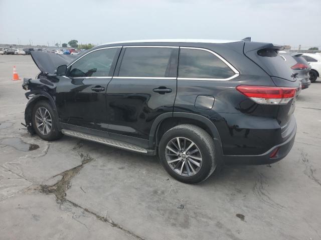 Photo 2 from auction – 2019 TOYOTA HIGHLANDER with VIN 5TDKZRFH5KS571211