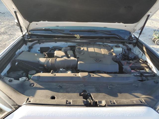 Photo 12 from auction – 2015 TOYOTA 4RUNNER SR with VIN JTEBU5JR9F5227928
