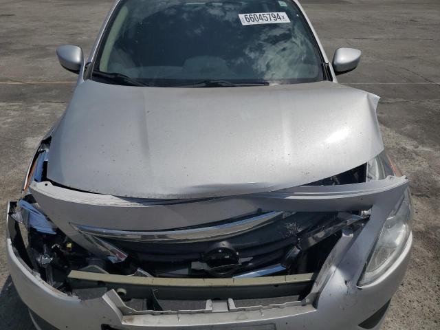 Foto 11 de la subasta – 2018 NISSAN VERSA S con VIN 3N1CN7AP1JL810408