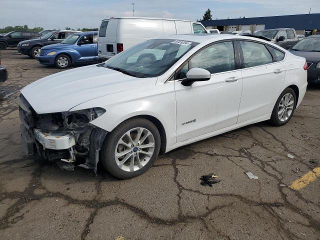 FORD FUSION SE 2019 with VIN 3FA6P0LU4KR187661 - Photo from auction