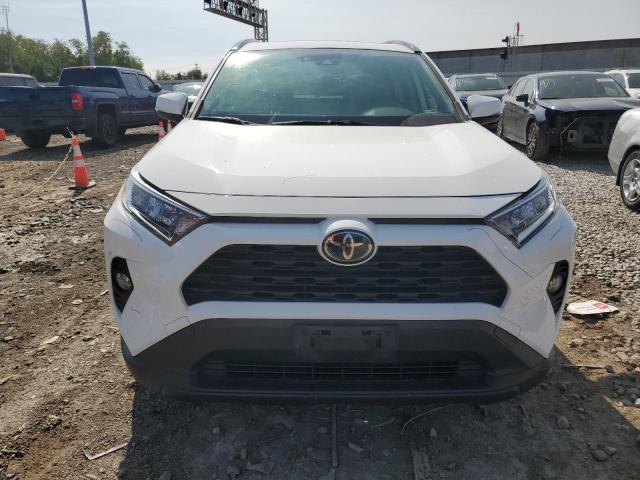 Photo 5 from auction – 2019 TOYOTA RAV4 XLE with VIN JTMP1RFV3KD039938