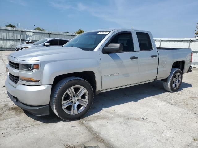 CHEVROLET SILVERADO 2017 with VIN 1GCRCPEH4HZ267641 - Photo from auction