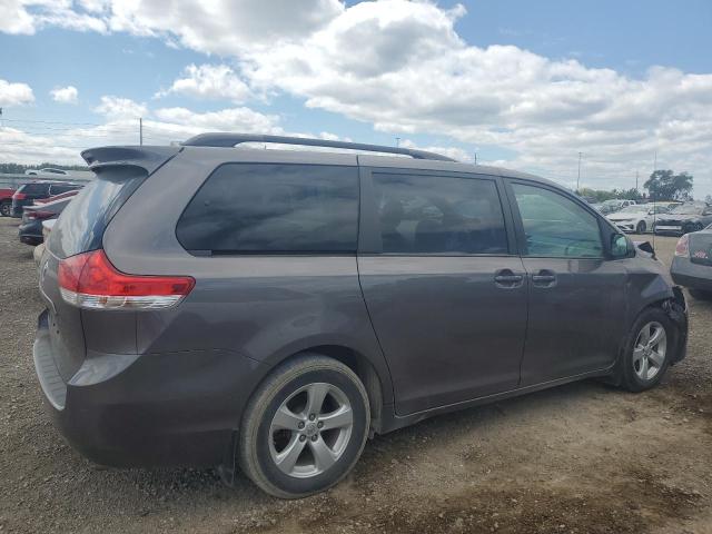 Photo 3 from auction – 2014 TOYOTA SIENNA LE with VIN 5TDKK3DC6ES414185