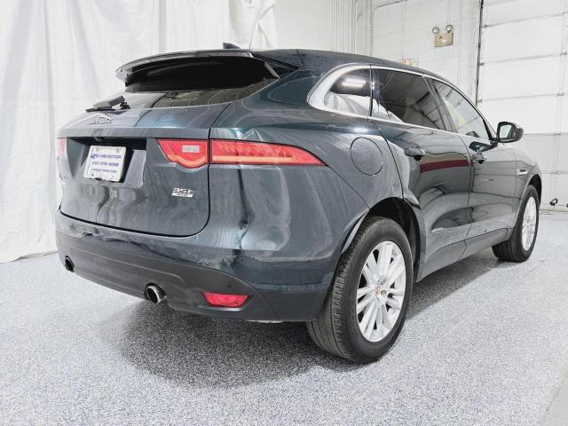 Photo 4 from auction – 2017 JAGUAR F-PACE PRE with VIN SADCK2BV3HA075782