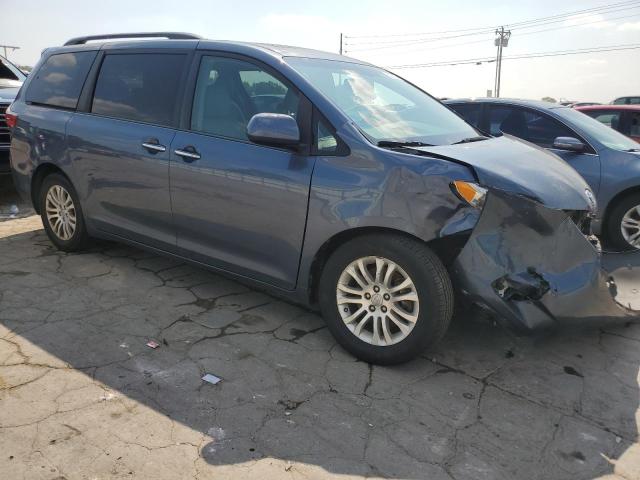Photo 4 from auction – 2017 TOYOTA SIENNA XLE with VIN 5TDYZ3DC7HS817764