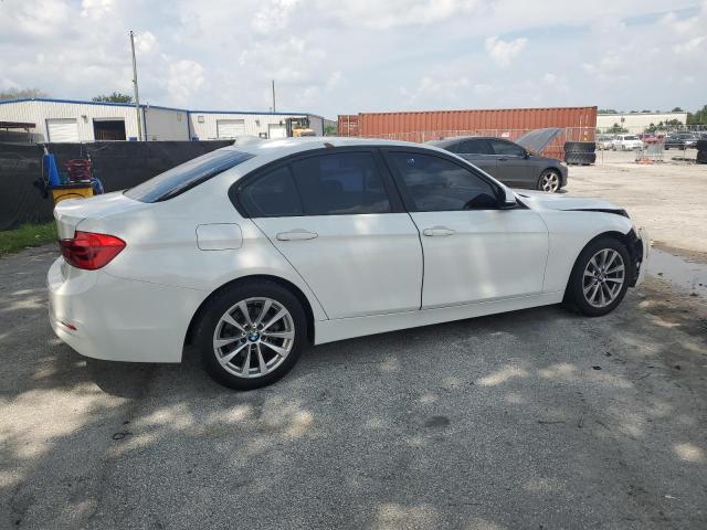 Photo 3 from auction – 2017 BMW 320 XI with VIN WBA8E5G57HNU41512
