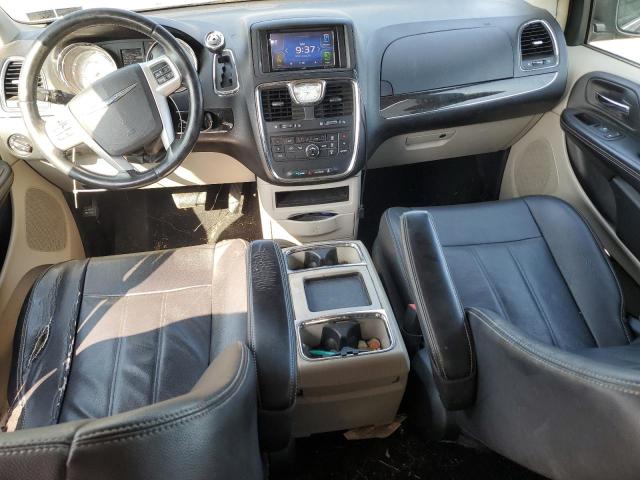 Photo 8 from auction – 2014 CHRYSLER TOWN & COU with VIN 2C4RC1BG2ER381989