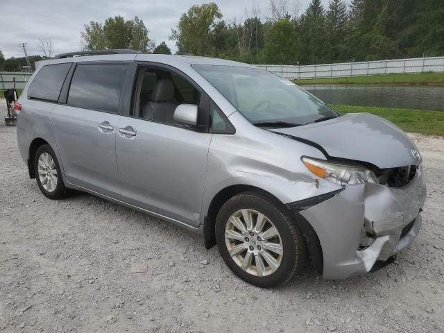 Photo 4 from auction – 2012 TOYOTA SIENNA XLE with VIN 5TDDK3DC1CS040011