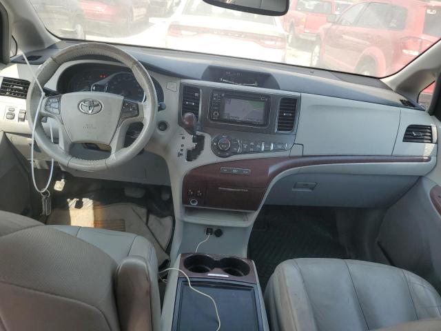 Photo 8 from auction – 2013 TOYOTA SIENNA XLE with VIN 5TDYK3DC8DS360719