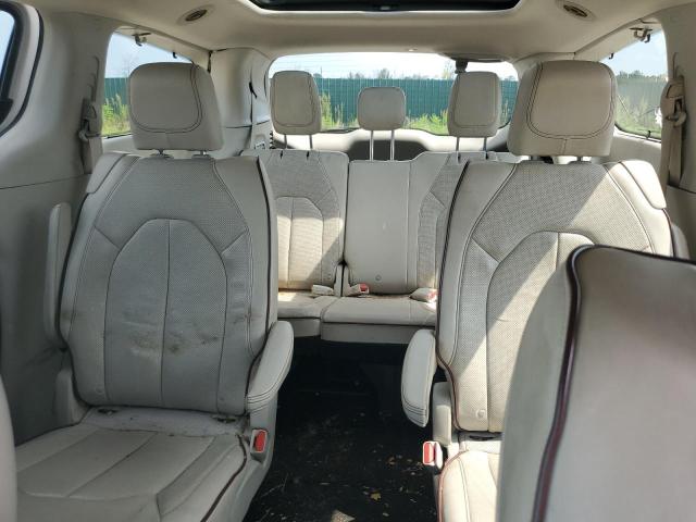 Photo 10 from auction – 2017 CHRYSLER PACIFICA L with VIN 2C4RC1GG0HR504217