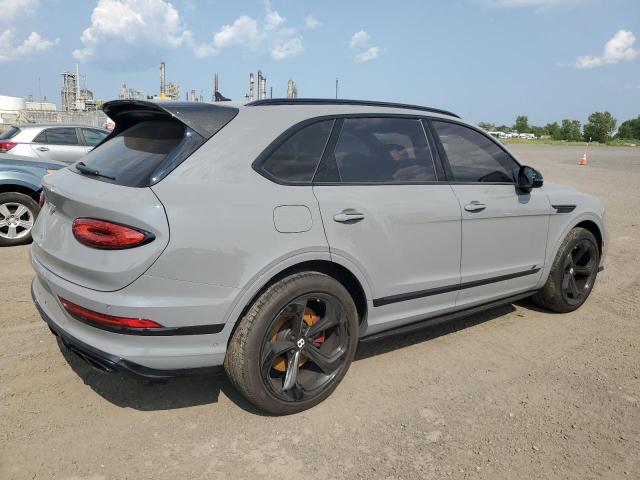 Photo 3 from auction – 2022 BENTLEY BENTAYGA with VIN SJAAM2ZVXNC013736