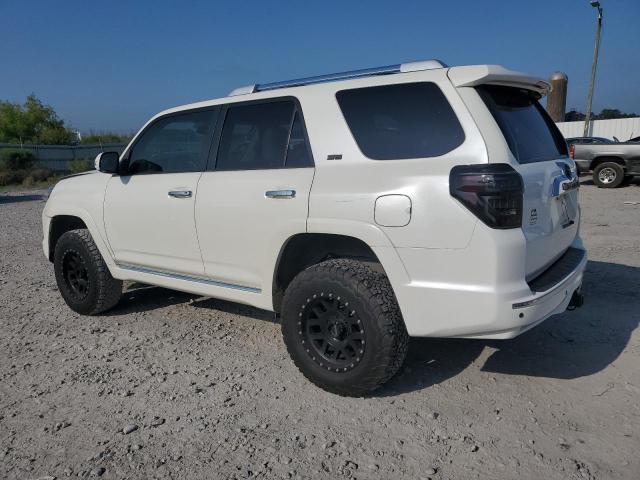 Photo 2 from auction – 2011 TOYOTA 4RUNNER SR with VIN JTEZU5JR5B5023846