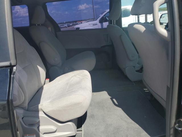 Photo 10 from auction – 2017 TOYOTA SIENNA with VIN 5TDZZ3DC5HS859595