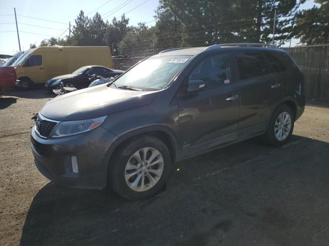 KIA SORENTO EX 2015 with VIN 5XYKUDA70FG557610 - Photo from auction