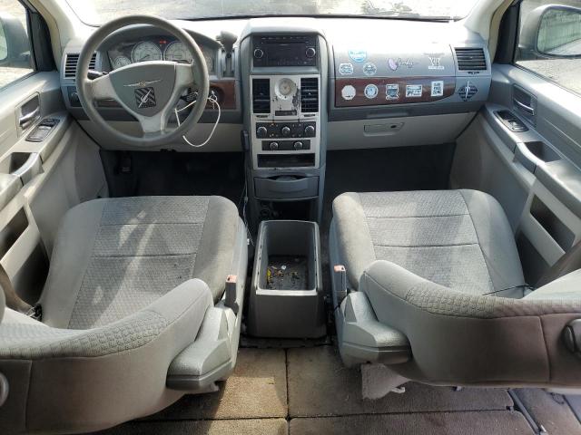 Photo 8 from auction – 2010 CHRYSLER TOWN & COU with VIN 2A4RR4DE7AR380739