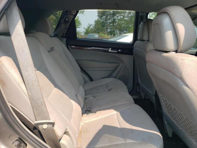 Photo 11 from auction – 2014 KIA SORENTO LX with VIN 5XYKTCA62EG487224