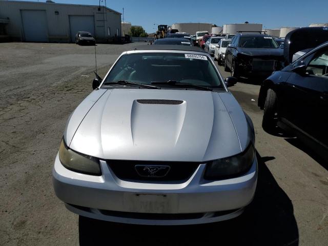 Photo 5 from auction – 2001 FORD MUSTANG with VIN 1FAFP44491F171148