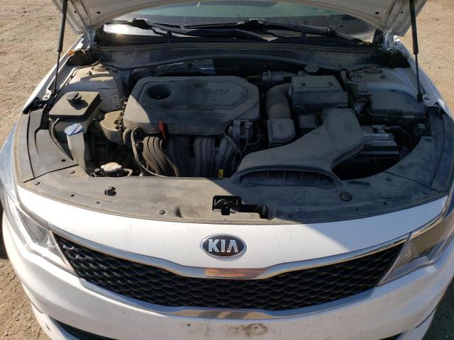 Photo 11 from auction – 2017 KIA OPTIMA LX with VIN 5XXGT4L37HG172233