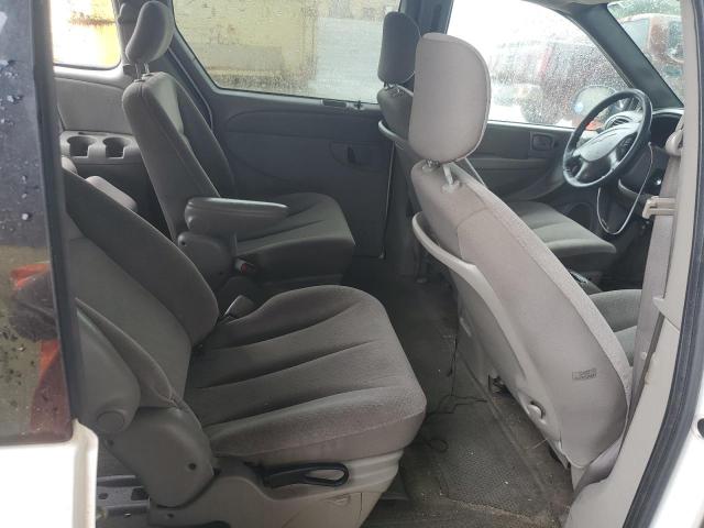 Photo 11 from auction – 2003 CHRYSLER TOWN & COU with VIN 2C8GP74L83R167738