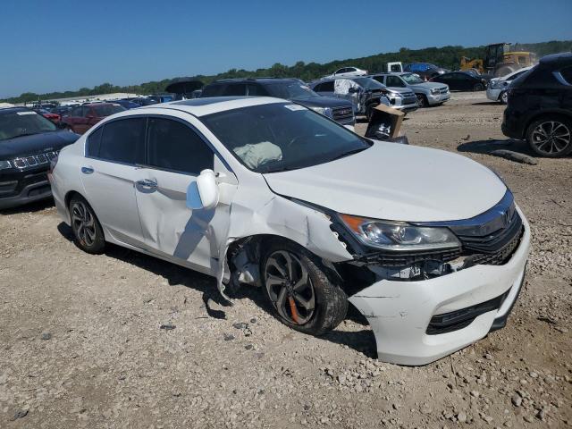 Photo 4 from auction – 2016 HONDA ACCORD with VIN 1HGCR2F96GA202433