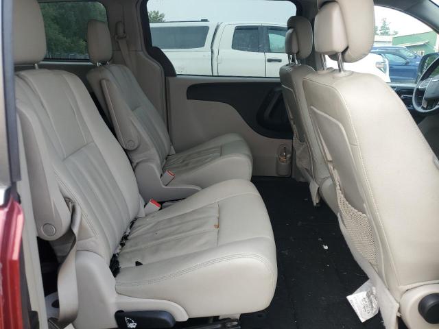 Photo 11 from auction – 2016 CHRYSLER TOWN & COU with VIN 2C4RC1BG2GR295360