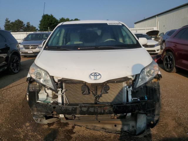 Photo 5 from auction – 2011 TOYOTA SIENNA with VIN 5TDZK3DC7BS055584