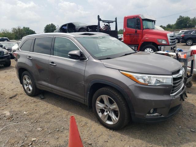 Photo 4 from auction – 2016 TOYOTA HIGHLANDER with VIN 5TDDKRFH5GS309855