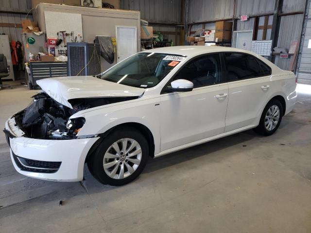 VOLKSWAGEN PASSAT S 2015 with VIN 1VWAS7A30FC016221 - Photo from auction