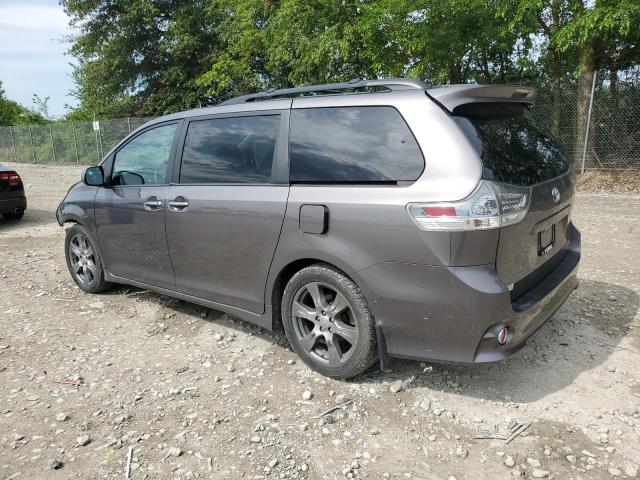 Photo 2 from auction – 2017 TOYOTA SIENNA SE with VIN 5TDXZ3DC4HS799882