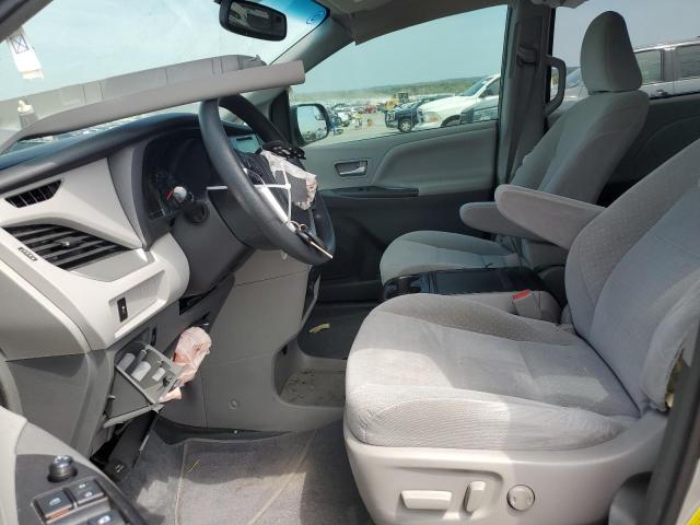 Photo 7 from auction – 2017 TOYOTA SIENNA LE with VIN 5TDKZ3DC0HS783611