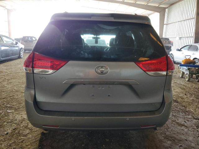 Photo 6 from auction – 2013 TOYOTA SIENNA XLE with VIN 5TDYK3DC6DS394495