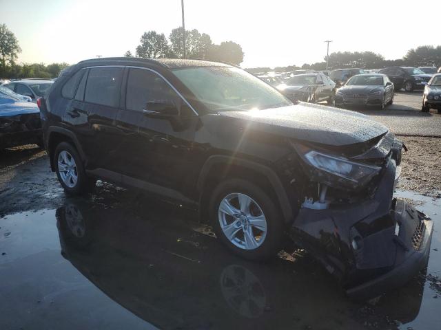 Foto 4 de la subasta – 2019 TOYOTA RAV4 XLE con VIN JTMP1RFV2KD037713