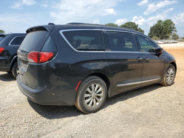 Photo 3 from auction – 2017 CHRYSLER PACIFICA T with VIN 2C4RC1BG3HR535307