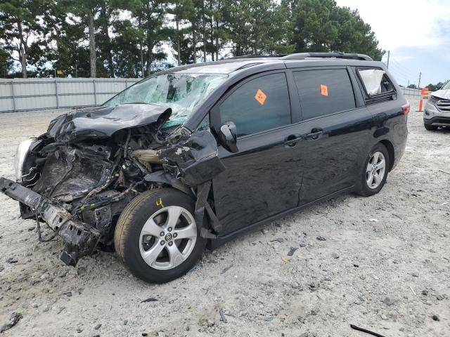 TOYOTA SIENNA LE 2018 with VIN 5TDKZ3DC4JS934195 - Photo from auction