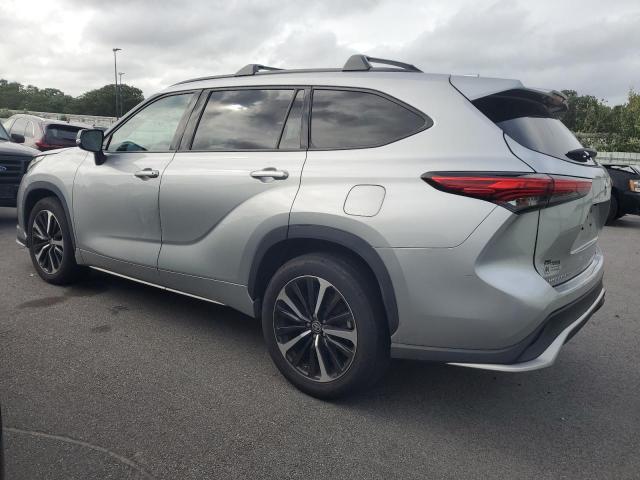 Photo 2 from auction – 2021 TOYOTA HIGHLANDER with VIN 5TDJZRBHXMS075065