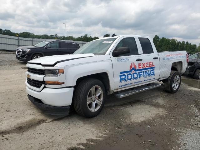 CHEVROLET SILVERADO 2018 z numerem VIN 1GCRCPEC1JZ330396 - Zdjęcie z aukcji