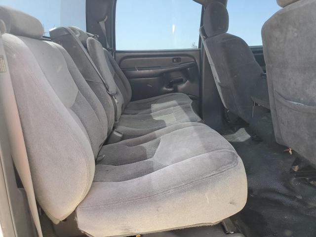 Photo 10 from auction – 2002 CHEVROLET SILVERADO with VIN 1GCHC23UX2F117394