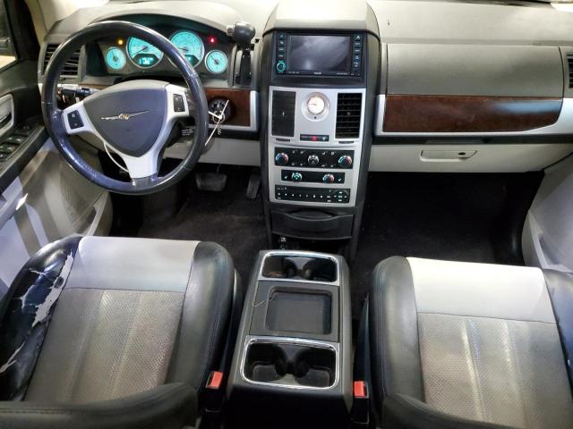 Photo 8 from auction – 2010 CHRYSLER TOWN & COU with VIN 2A4RR8D15AR457273