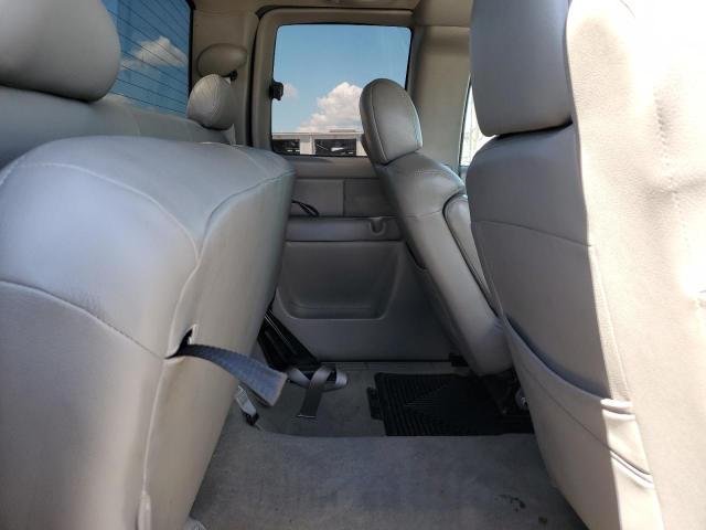 Photo 10 from auction – 2000 CHEVROLET SILVERADO with VIN 1GCEK19T2YZ325095