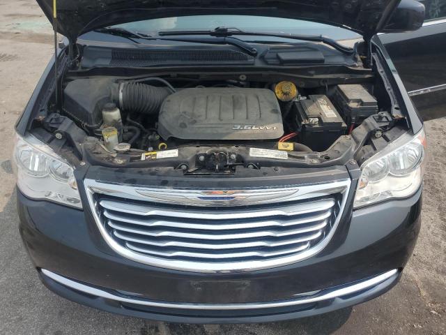 Photo 12 from auction – 2016 CHRYSLER TOWN & COU with VIN 2C4RC1BG5GR289763