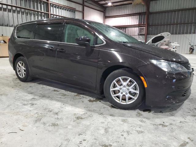 Photo 4 from auction – 2017 CHRYSLER PACIFICA L with VIN 2C4RC1CGXHR529261
