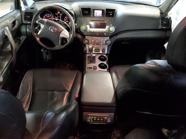 Photo 8 from auction – 2011 TOYOTA HIGHLANDER with VIN 5TDBK3EH9BS061950