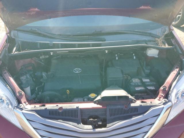 Photo 12 from auction – 2012 TOYOTA SIENNA XLE with VIN 5TDYK3DC4CS212565