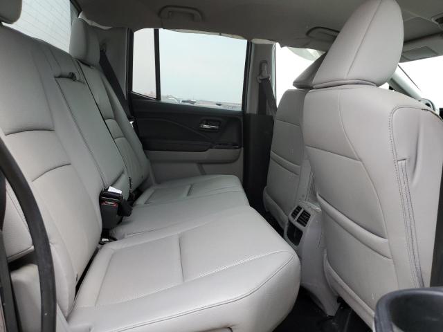 Photo 10 from auction – 2017 HONDA RIDGELINE with VIN 5FPYK3F62HB020667