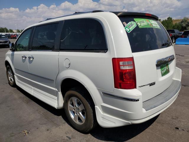 Photo 2 from auction – 2008 CHRYSLER TOWN & COU with VIN 2A8HR64X48R720236