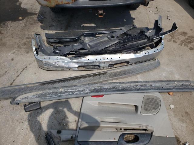 Photo 12 from auction – 2006 CHEVROLET SILVERADO with VIN 1GCHK39DX6E170169