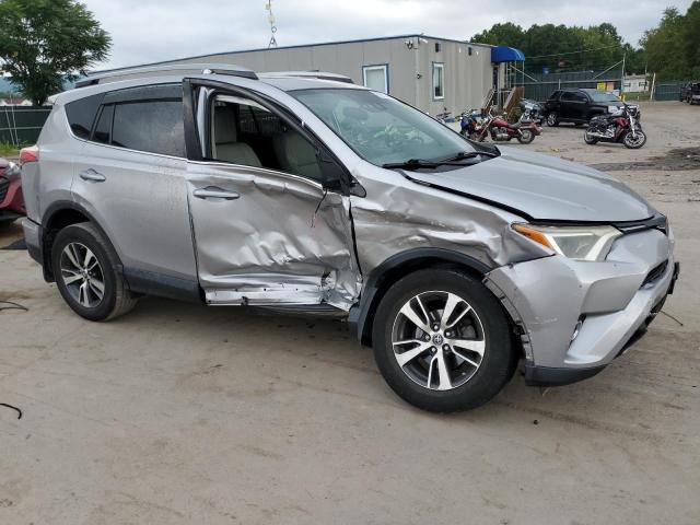 Photo 4 from auction – 2017 TOYOTA RAV4 XLE with VIN 2T3RFREV7HW655293